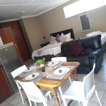 Aandrus Guesthouse Bloemfontein Exteriér fotografie