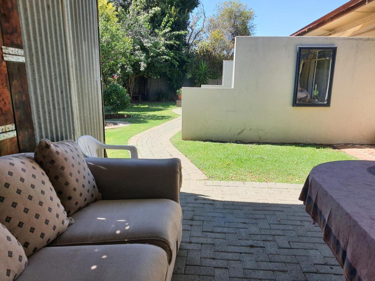Aandrus Guesthouse Bloemfontein Exteriér fotografie