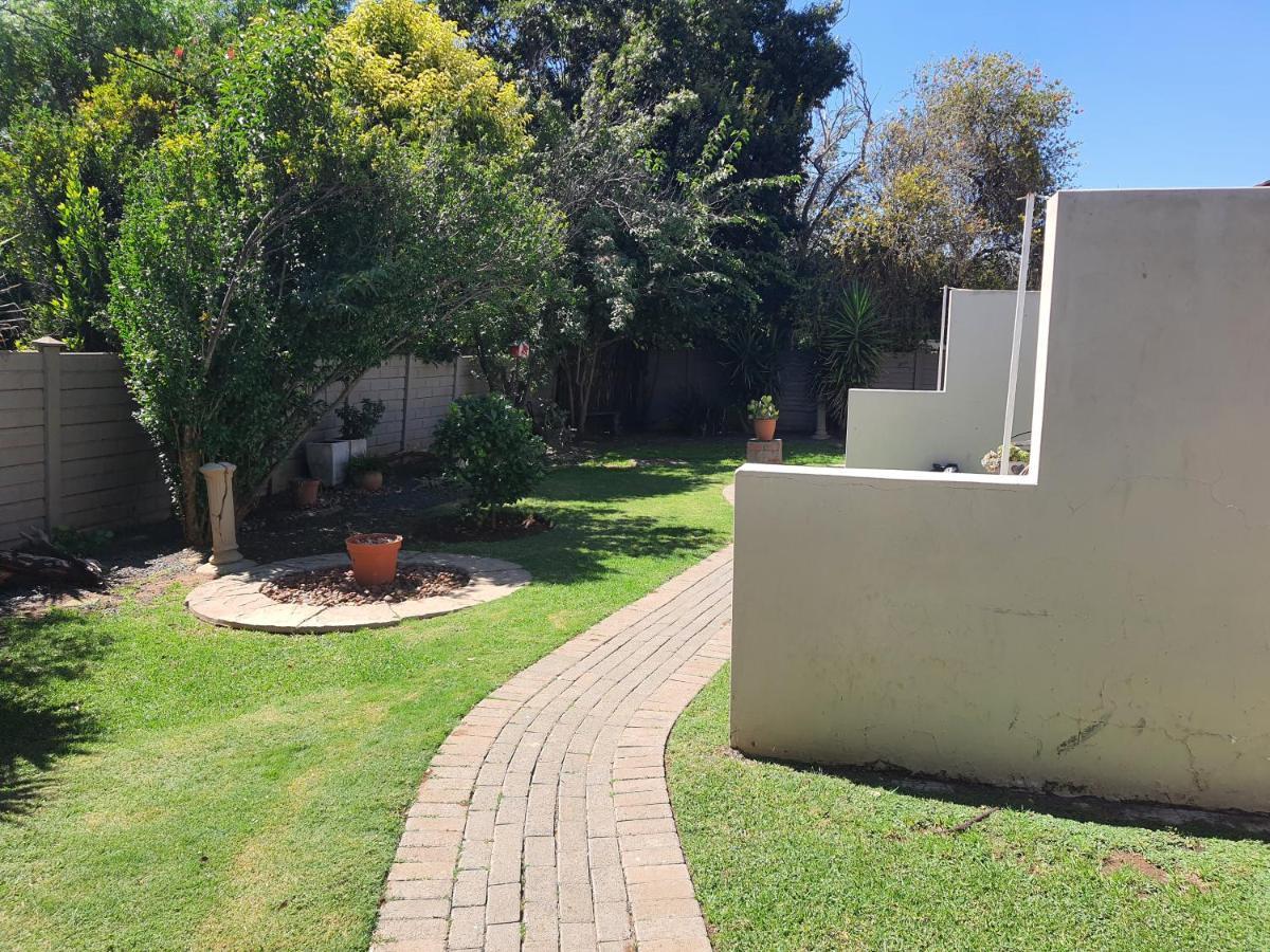 Aandrus Guesthouse Bloemfontein Exteriér fotografie