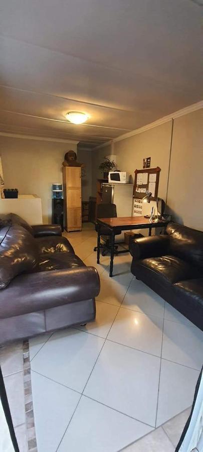 Aandrus Guesthouse Bloemfontein Exteriér fotografie
