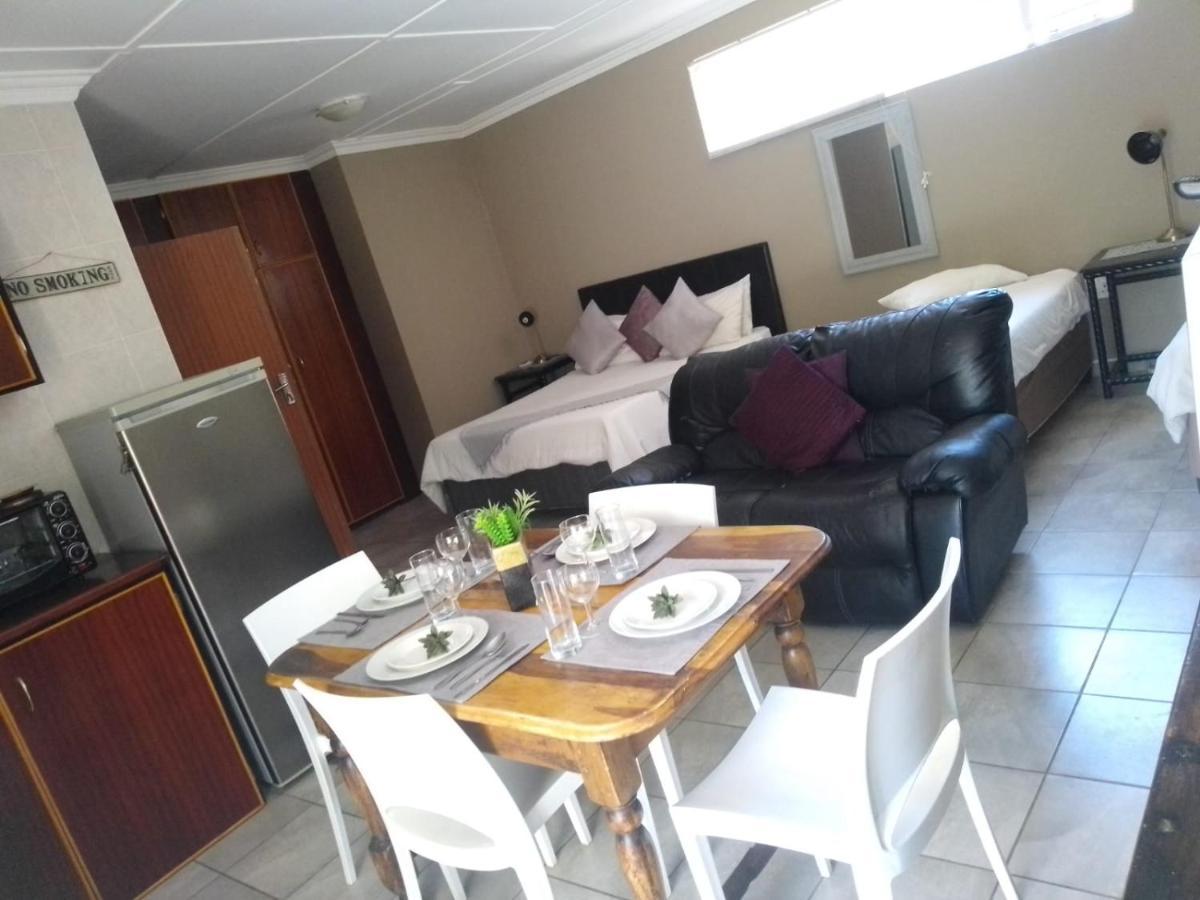 Aandrus Guesthouse Bloemfontein Exteriér fotografie